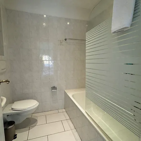 Castagnola 3*